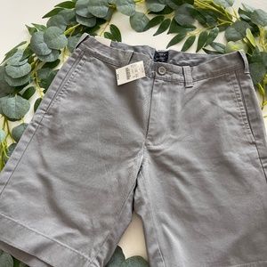 NWT Men’s 9" chino short